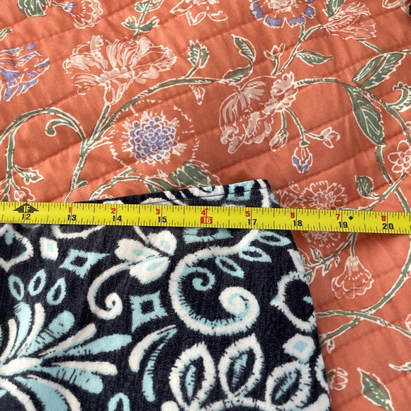 Soft Knit Blue & White Paisley Pull On Knee Length Skirt - Picture 6 of 7